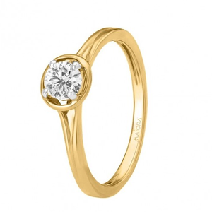 Periphery solitaire ring