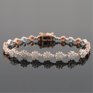18kt flower design diamond bracelet