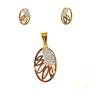 22K Gold Oval Shaped Fancy Pendant Set MGA - 