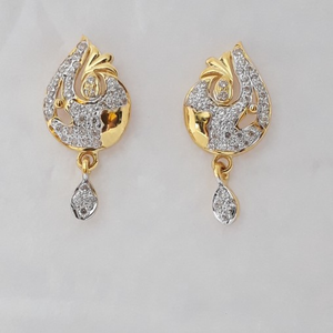 916 cz gold fancy earrings