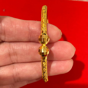 22 kt yellow gold handmade handcrafted bangle