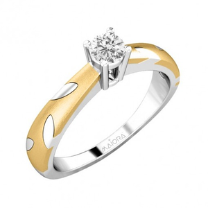 Floral solitaire ring