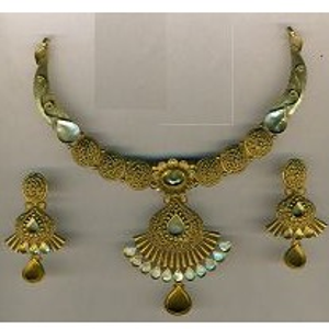 916 Gold Antique Attractive yellow Necklace S