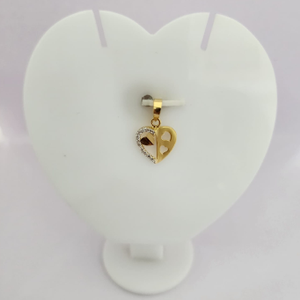 18K Gold Exclusive Heart Shape Pendant
