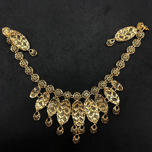 22K Gold Delicate Necklace Set