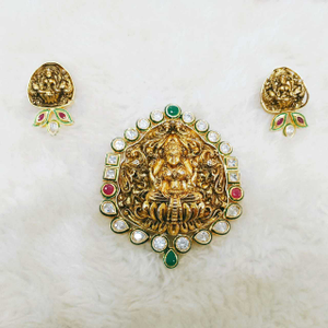 Geru polished golden antique temple pendant a