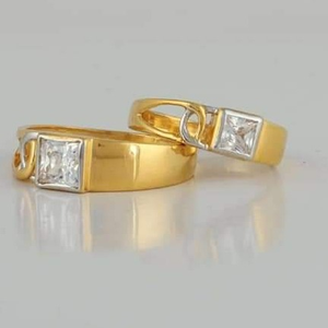 22 Carat gold Fancy couplr ring for engagemen