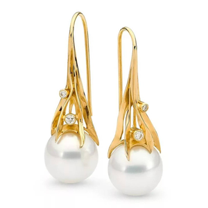 Gold With pearl Seagrass Earrings