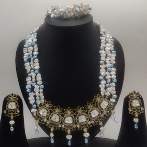 White Blue Stones Haar Set with White Pearls 