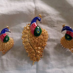 Ladies Bikaneri Meena Pendant Set