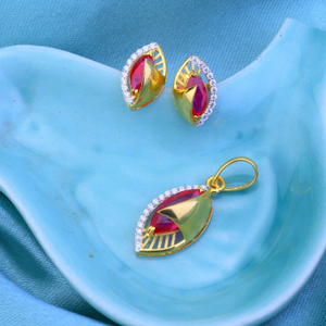 22ct 916 Gold New Design Pendant Set