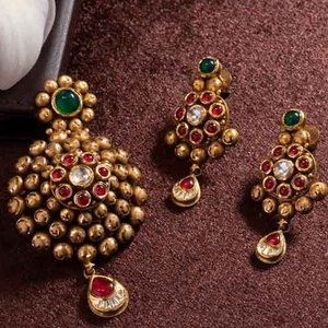 antique pendant set 916