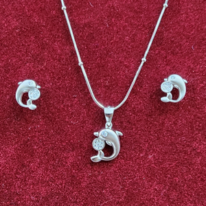 925 Sterling Silver Fish Design Diamond Chain