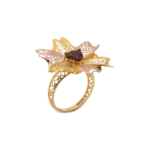 22k yellow gold red garnate floral ring