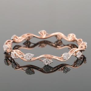 18Kt Gold Designer Diamond Bracelet