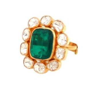 22k Gold Pretty Kundan Ring For Women