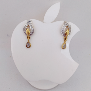 22k Gold Exclusive Hanging Diamond Earring