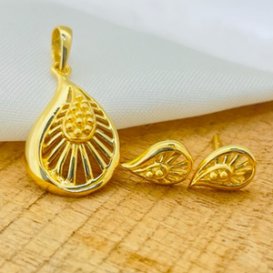 22k Gold Plain Leaf Pendant Set