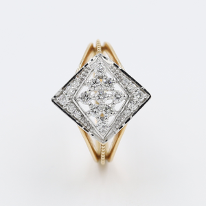 Beautiful 14 Karat Rose Gold Ring With Diamon