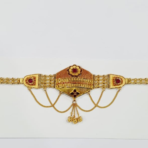 916 gold flower design bajubandh