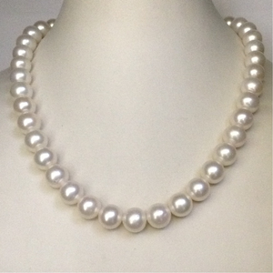 Freshwater white round pearls necklace JPM009