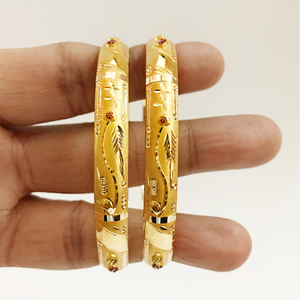18 Kt Yellow Gold Traditional Handmade Slip-O