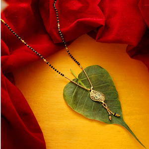 Captivating enamel pattern gold 22k mangalsut