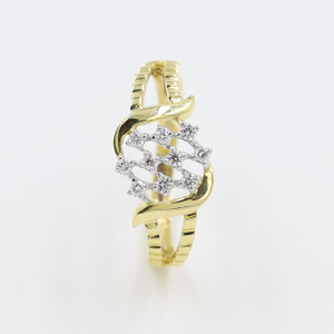 14Kt Yellow Gold Fansy Round Diamond Ring