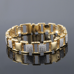 18KT Gold Pretty Diamond Bracelet