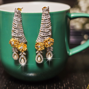 14kt heavy diamond eaarings