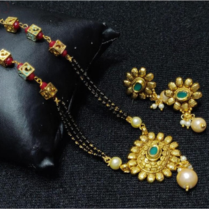 916 jadtar design mangalsutra with Earrings