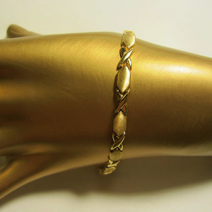 18 kt yellow gold kisses & hugs women bra