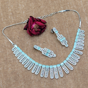 Elegant Blue Stone Necklace Stone