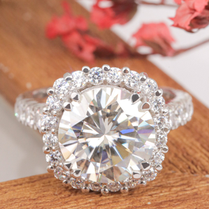 5.01 Round Cut Moissanite Ring Manufacturer