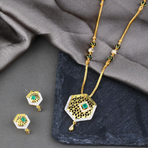 Fancy Gold Pendant Chain