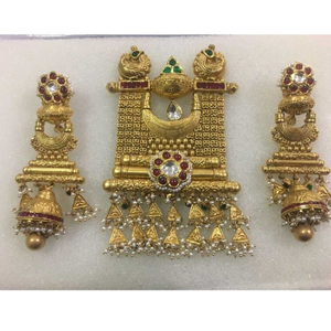 Antique Temple Style 916 Gold Ladies Necklace