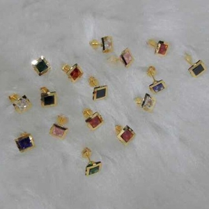 22K Gold Ladies Indian Fancy Stone Butti