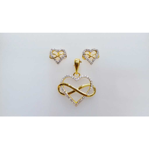 22Kt Gold Pendant & Earring Set With CZ