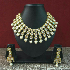 Modern ladies Kundan Jewellery