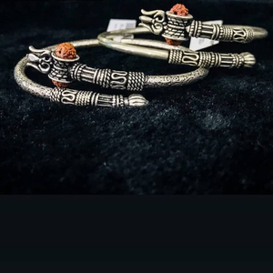 Silver Bahubali Kada