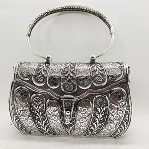 Puran Pure Silver Hand bag in Mesh Tiles Carv