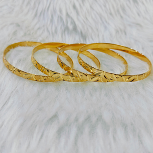 916 Gold 4 Piece Bangles