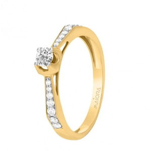 Rosy diamond ring