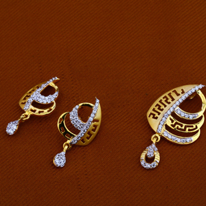 22ct Gold Ladies Hallmark Fancy Pendant Set F