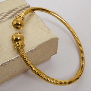 22 Kt Yellow Gold Balls Chunky Open Cuff Unis