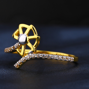 22KT Ladies Gold Exclusive CZ Ring LR853