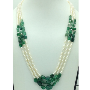 White flat pearls with green bariels 3 laye