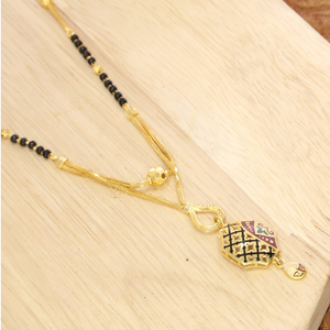 Enamel pattern 22kt short mangalsutra