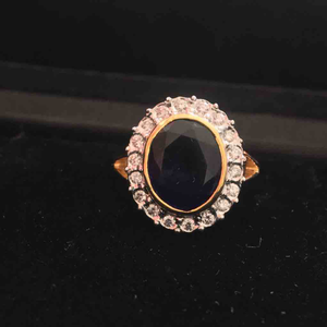 Royal Gold Sapphire Ring For Ladies