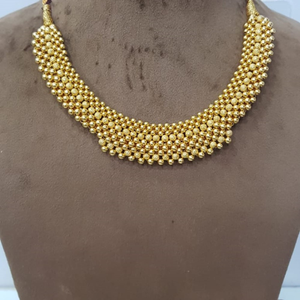 916 Gold Plain light weight Traditional Neckl